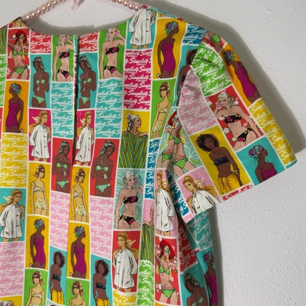 Home sewn Simplicity Vintage summer ladies print scrub top